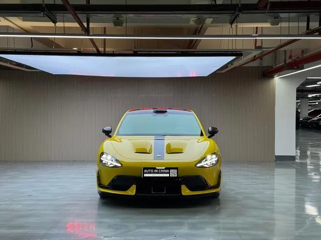 【AIC-MAR54】Xiaomi SU7 Ultra 2025 Standard Edition | Chinese Used Car Exporter