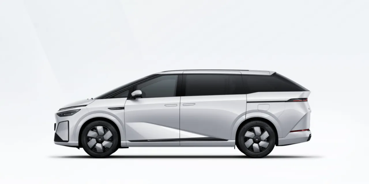 XPENG X9 1602 Ultra | New Vehicle Export — No 180-Day Waiting Period