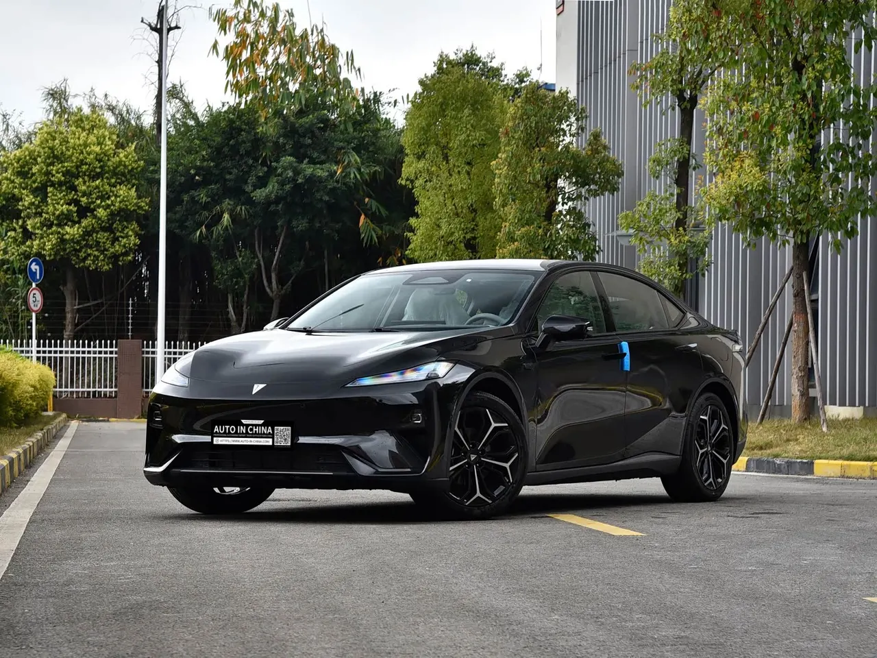 Deepal L07 2025 230 Ultra Huawei ADS SE Intelligent Driving Range-Extended EV  | New Vehicle Export — No 180-Day Waiting Period