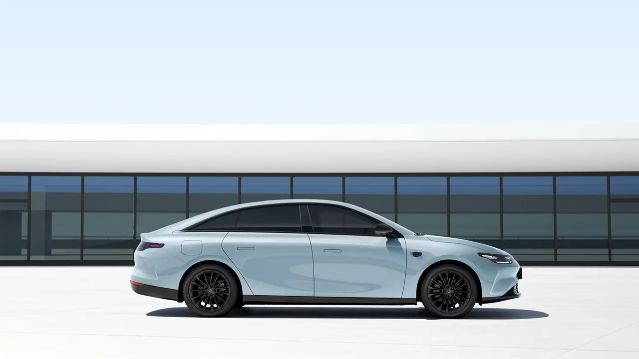 Leapmotor C01 REEV 316 Premium Edition| New Vehicle Export— No 180-Day Waiting Period