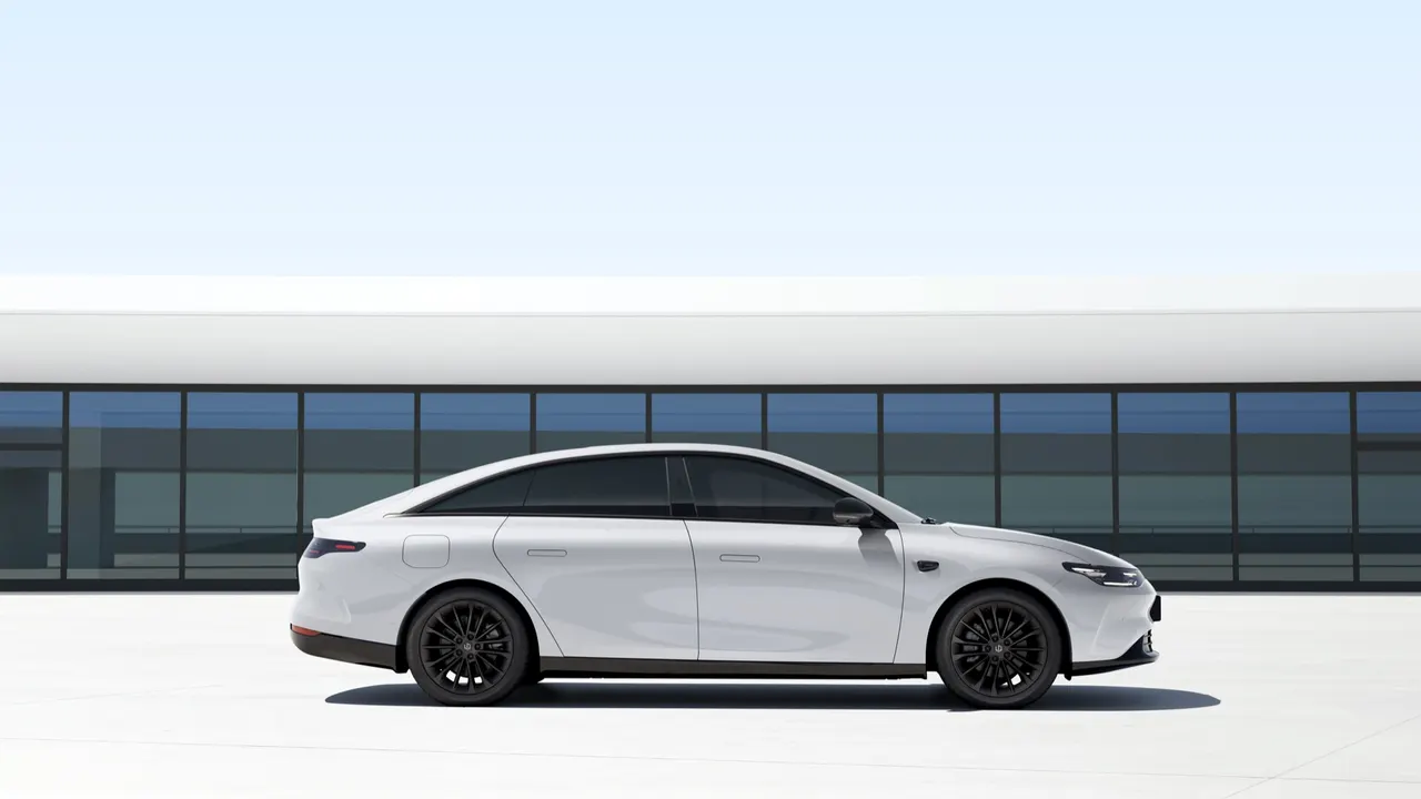 Leapmotor C01 REEV 216 Premium Edition| New Vehicle Export— No 180-Day Waiting Period