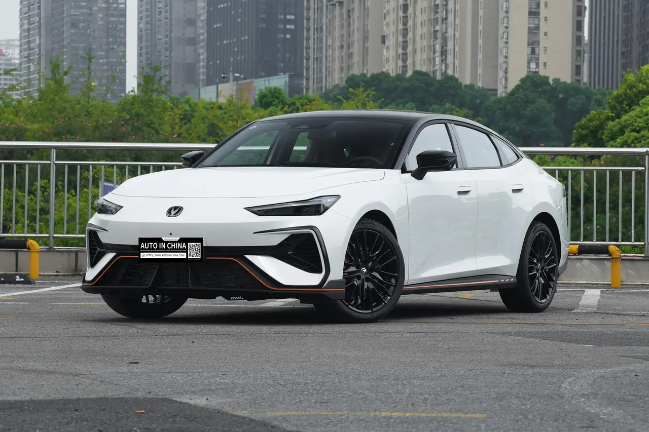 Changan 3rd Generation UNI-V 2025 2.0T Jinqing Edition