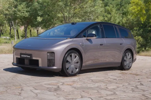 New Chinese Cars Launched in September 2026: XPENG G9L, Li i9 and AVATR 06T