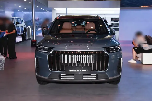 Image 2 accompanying New Jetour X90 2026: 7-Seat SUV with Falcon 500 Smart Driving and 2.0T Power