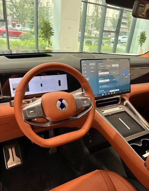 Image 3 accompanying Denza N8L EV 2026: 960 km Range, 130.15 kWh Battery and 9-Minute Fast Charging