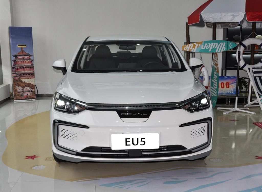 Baic 모터 Eu5 새로운 에너지 택시 긴 배터리 수명 전기 택시