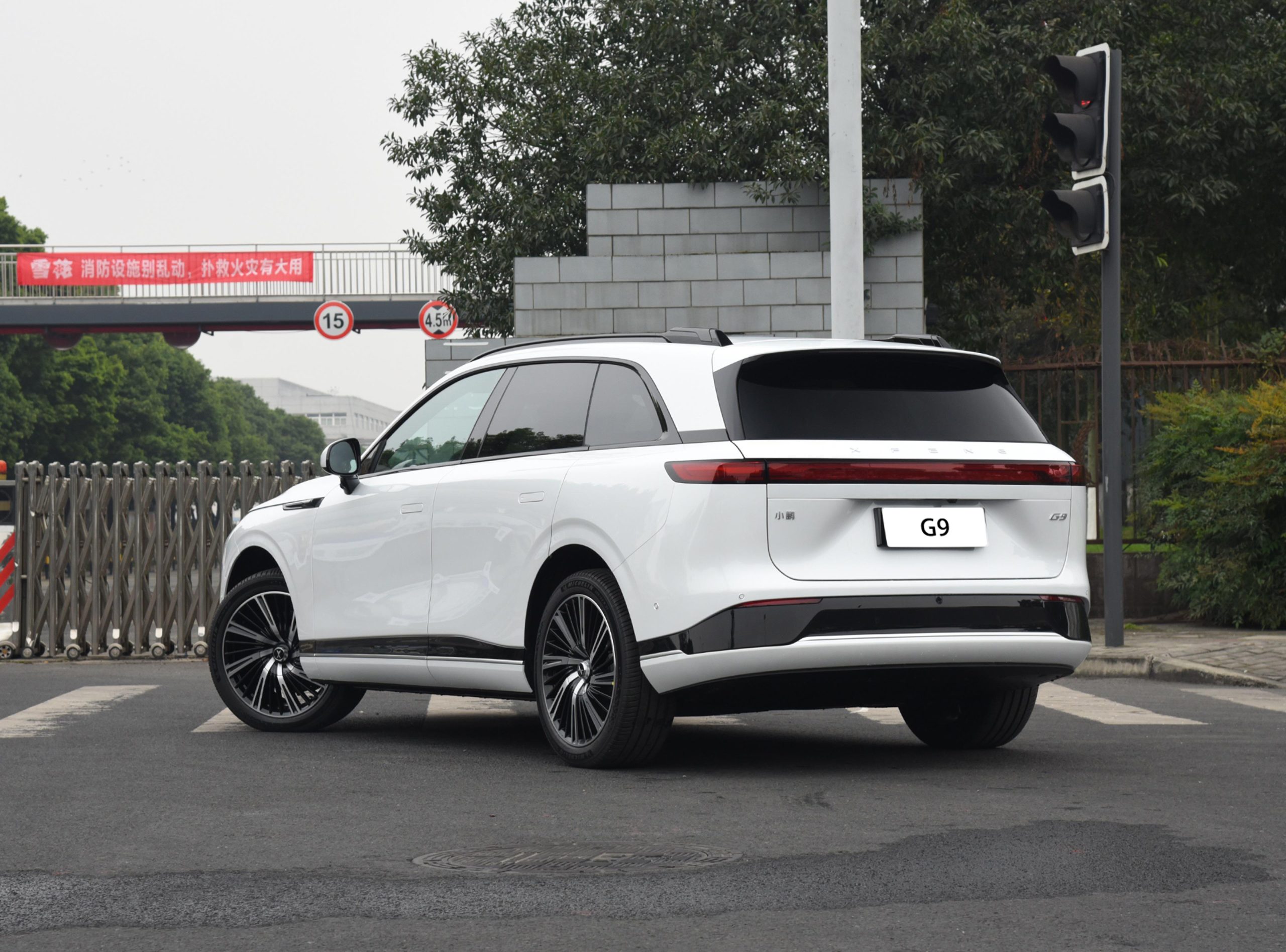 2024 Xpeng Motors G9 pure electric 570KM super long battery life medium and large SUV -  - 4