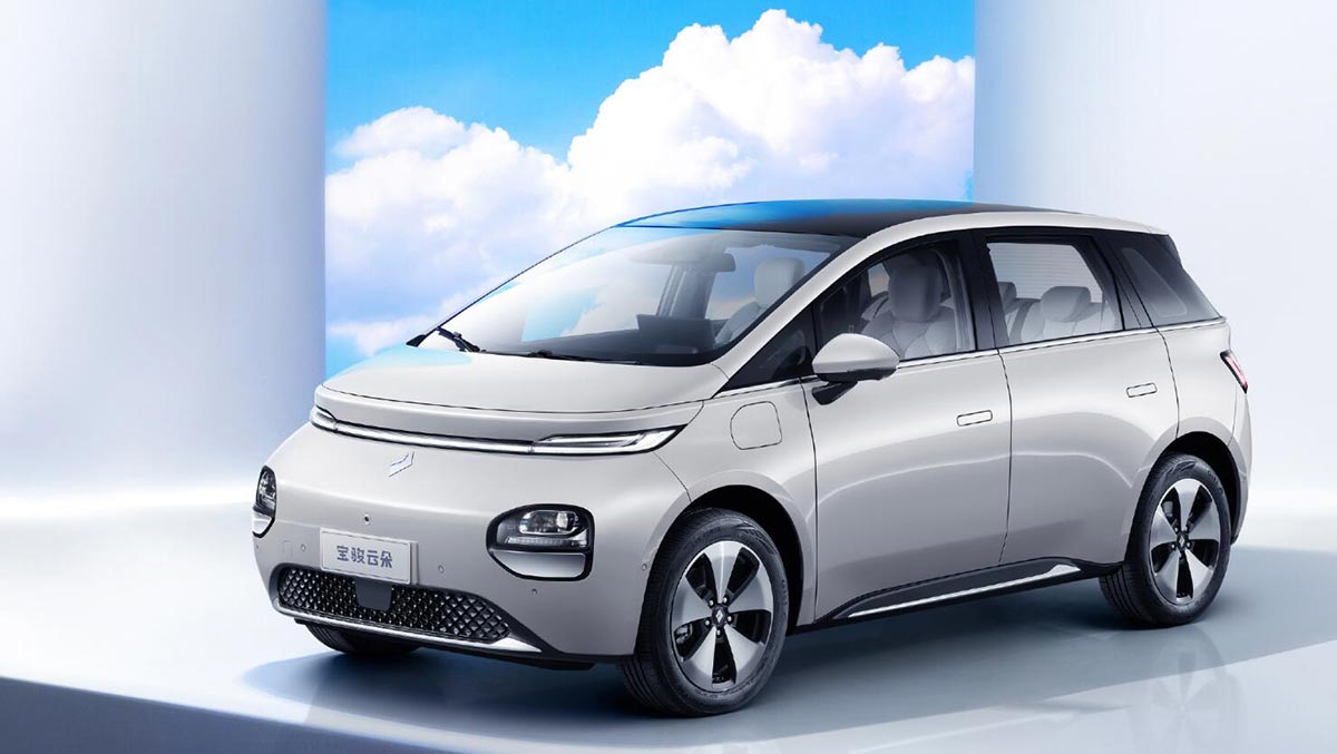 SAIC-GM-Wuling Introduces Baojun Yunduo Compact EV Starting at Approximately $13,270 - Car News - 2