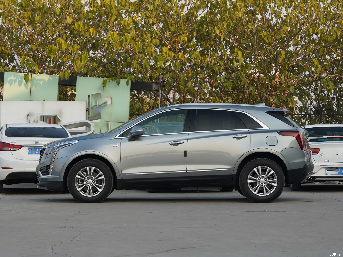 2024 Cadillac XT5 2.0T Mid-size SUV In Stock And Available For Export Trade - Cadillac - 4