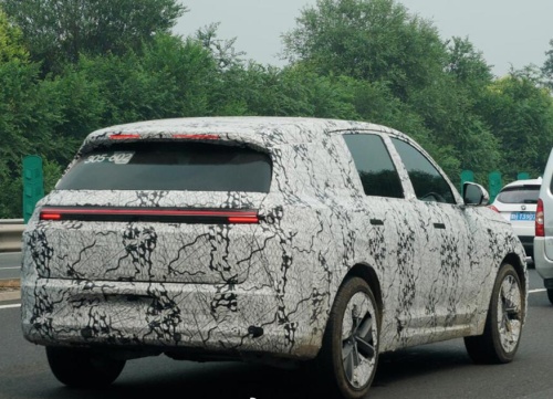 Li Auto’s Li L6 Captured in Spy Shots During On-Road Testing