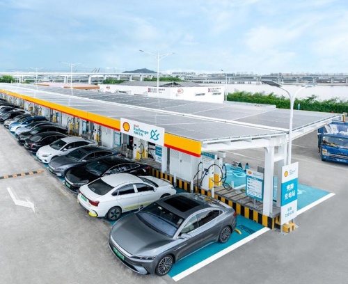 Shell Unveils Shenzhen’s Largest-Ever Electric Vehicle Charging Hub, Catering to 3,300+ EVs Daily