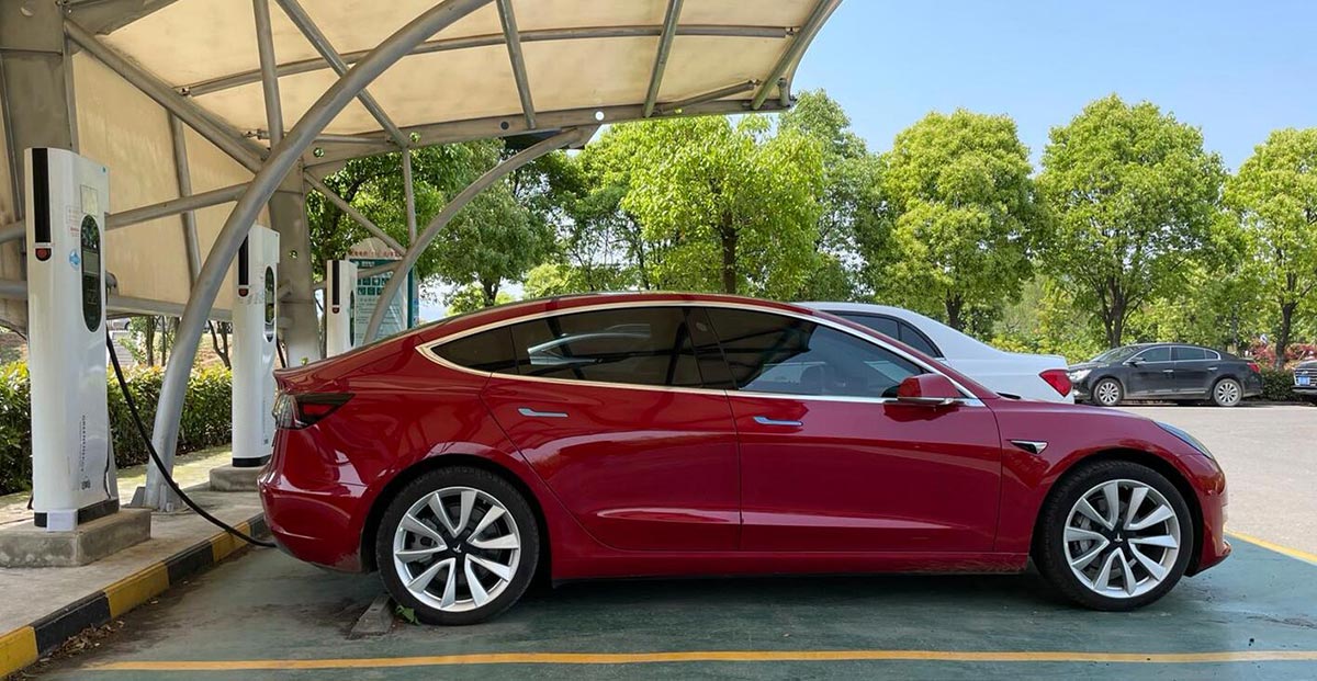 Reduced Waiting Time for Tesla's Base Model 3 in China - Car News - 1