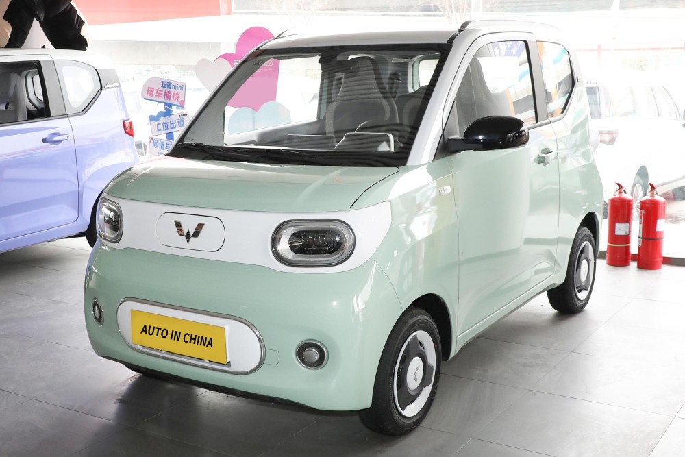 2024 Wuling MINIEV Macaron 170KM รถยนต์ไฟฟ้าขนาดเล็กขายส่ง Export Trader Company ในประเทศจีน