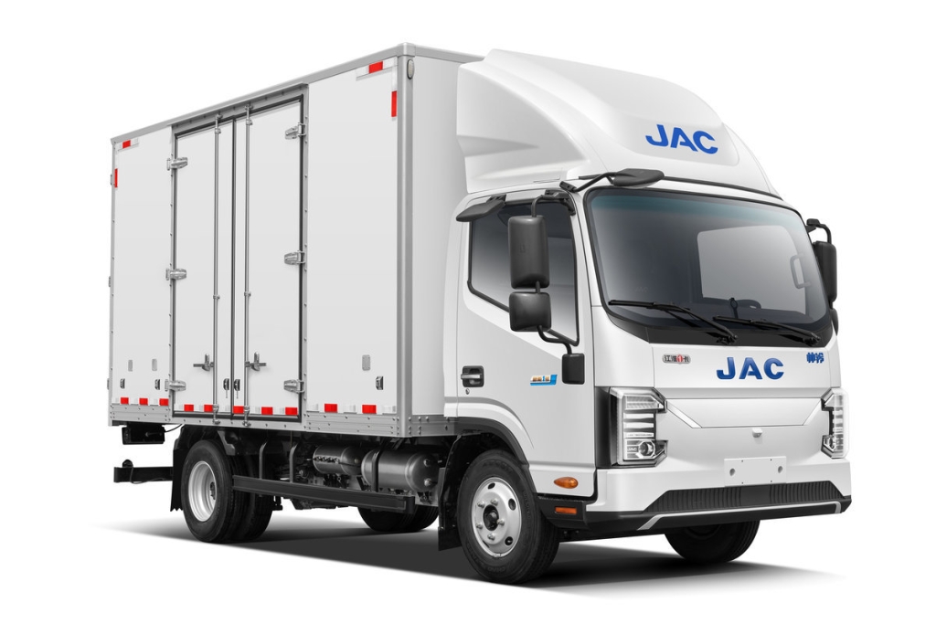 JAC Shuailing ES6電気トラック 4.15 メーター100.46kWh輸出貿易サプライヤー