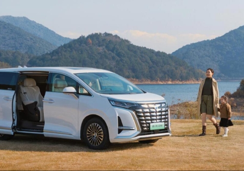 BYD Denza Reports Robust D9 MPV Orders, While Li Auto Maintains Silence on Li Mega