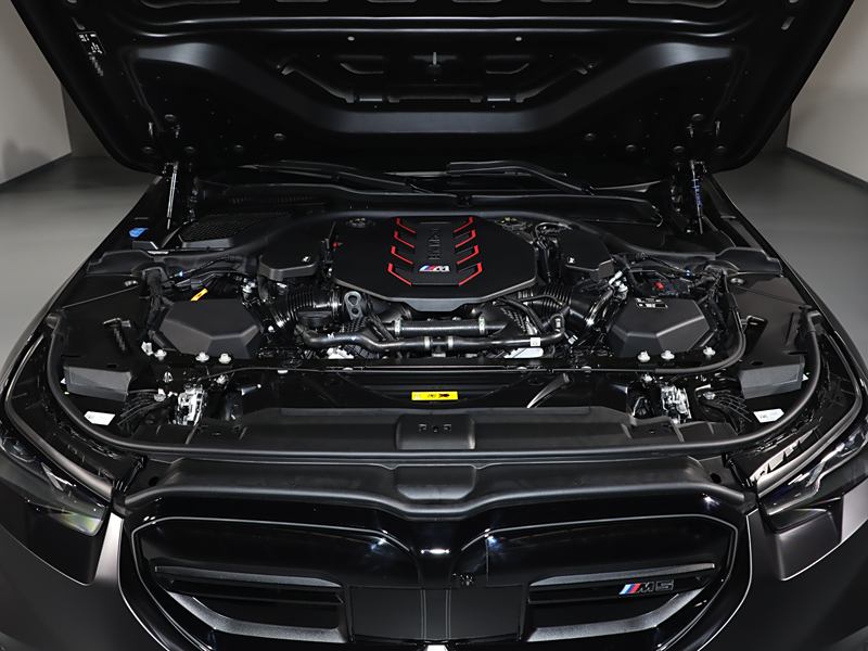 BMW Unveils the New 727-Horsepower M5 with V8 Heart for 1.4689 Million Yuan - News - 6