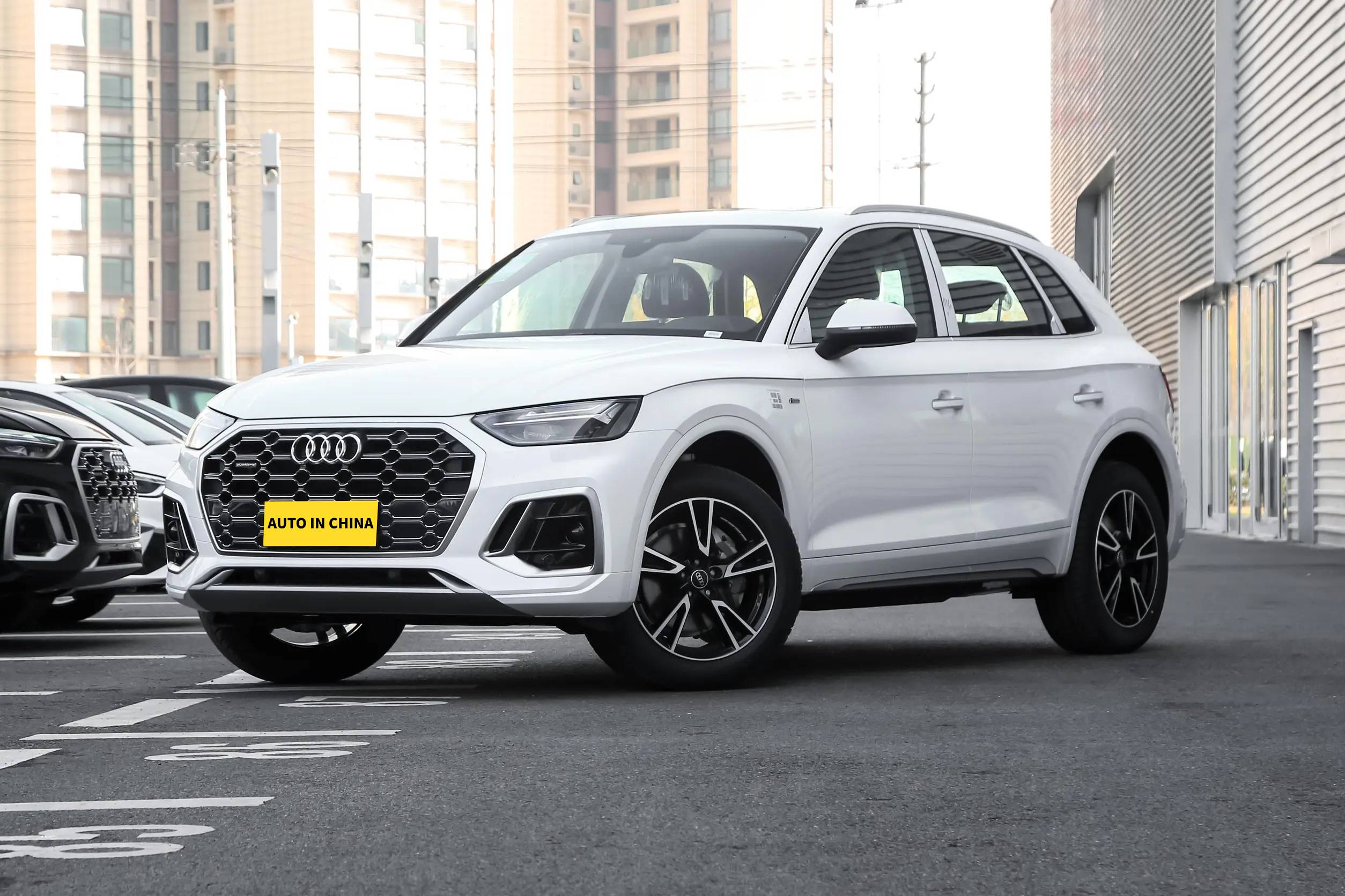 2025 Audi Q5L 40TFSI 2.0T 190HP L4 China Car Dealer - Q5L - 1