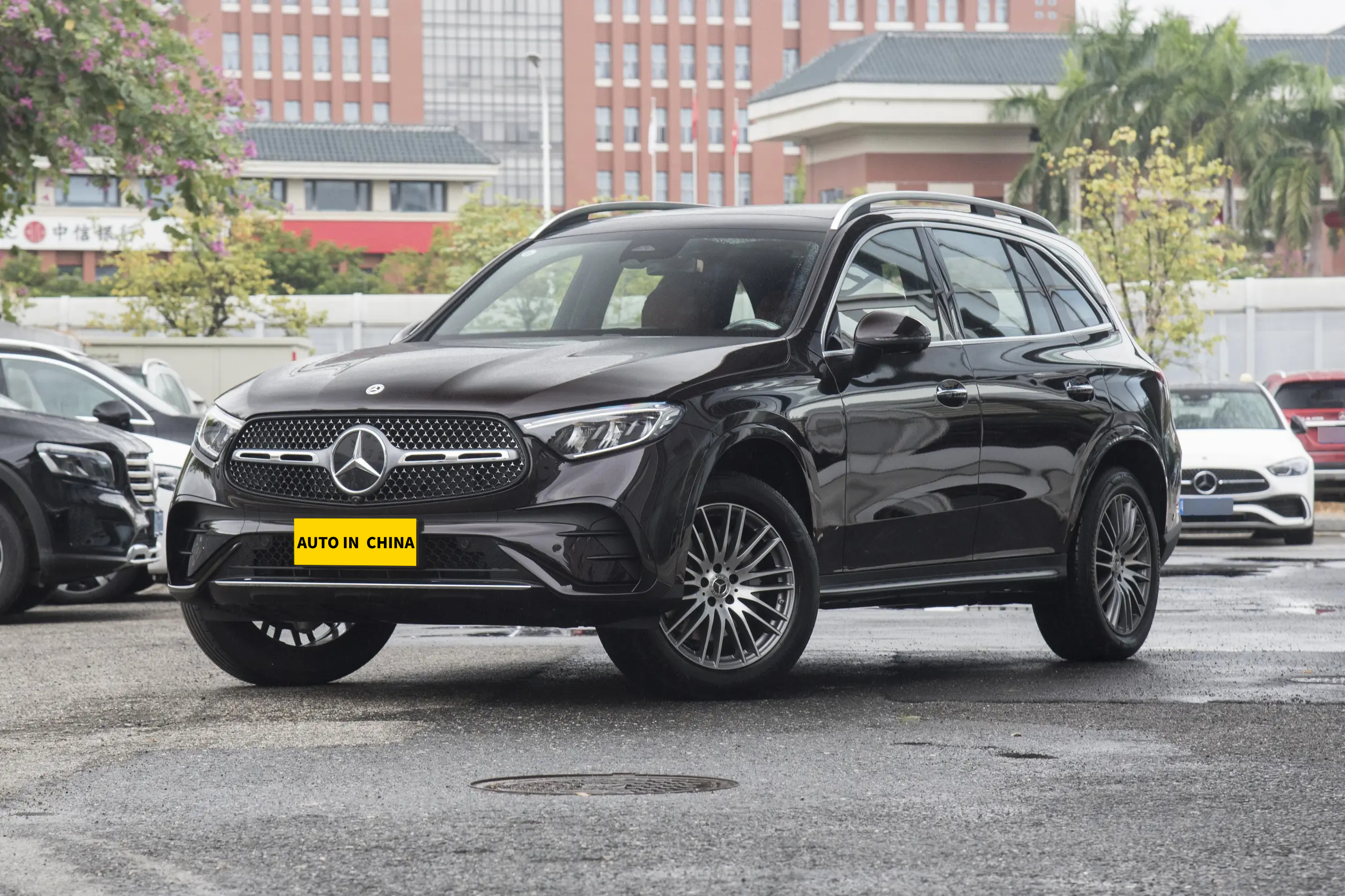 2025 Mercedes-Benz GLC 300 L 4MATIC China Car Dealer - GLC 300L - 4